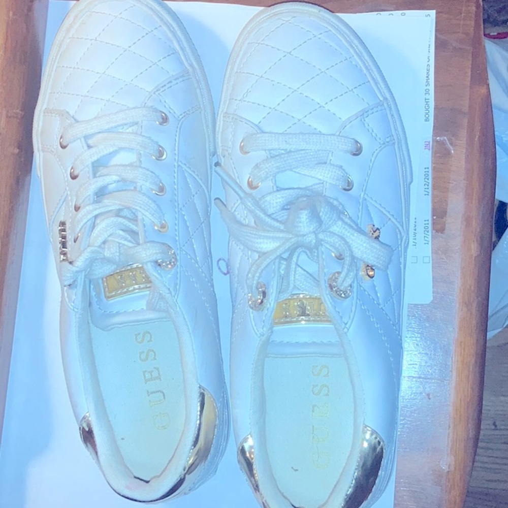 Guess gold and white faux leather fashion shoes 7 sneakers